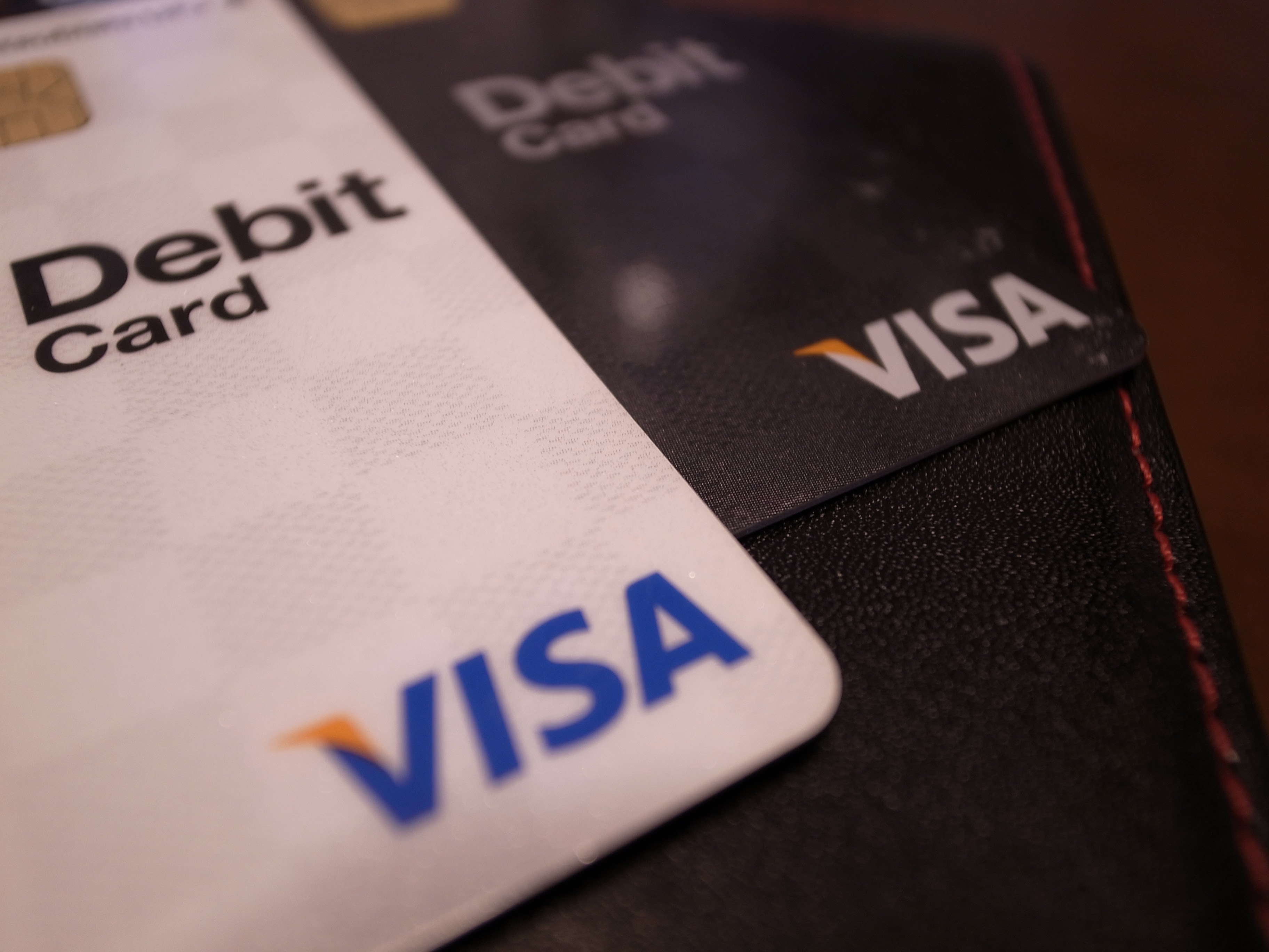 0328-201409_MUFJ-VISA-DEBIT 02