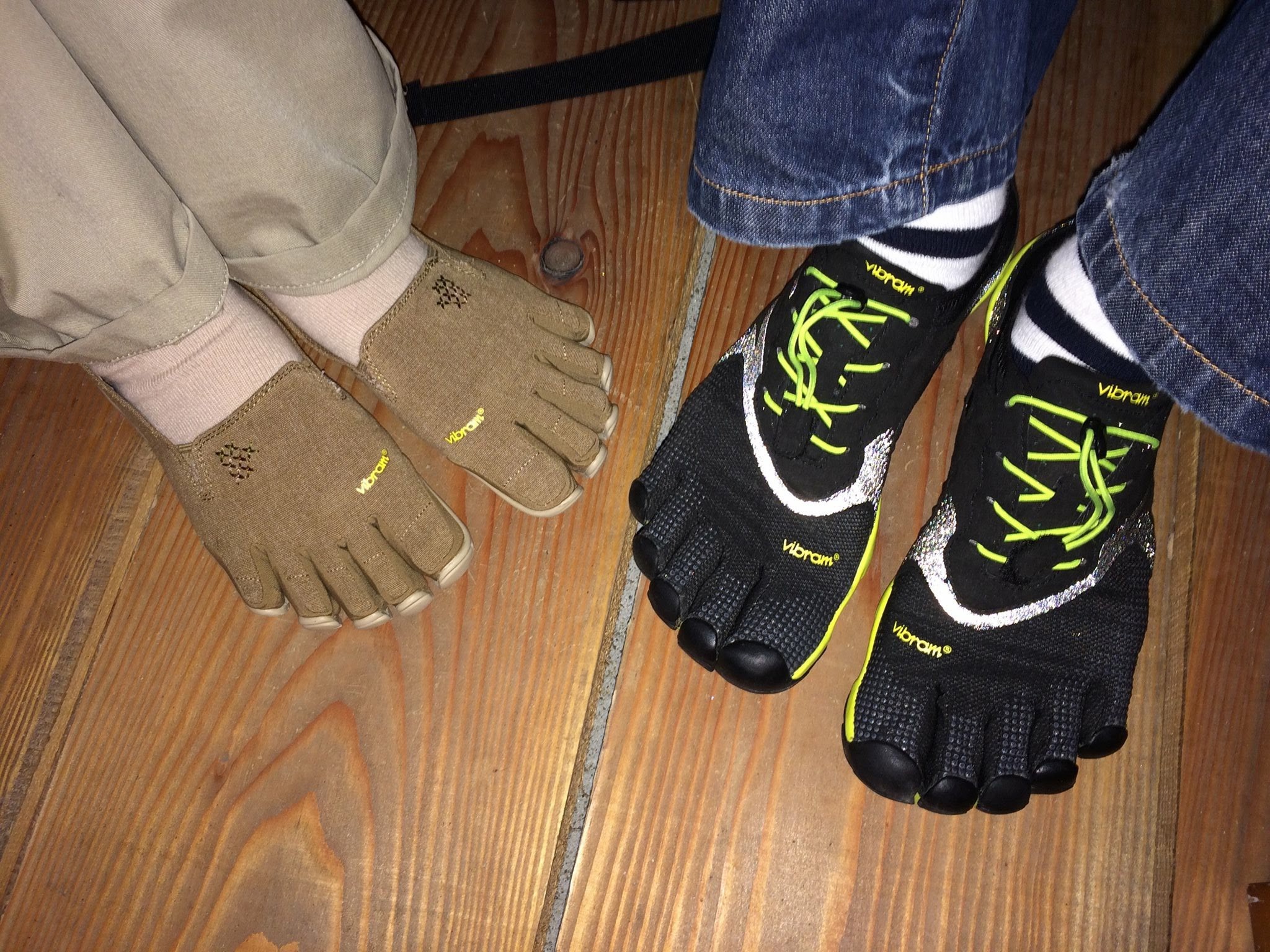 0867-201507_fivefingers 02