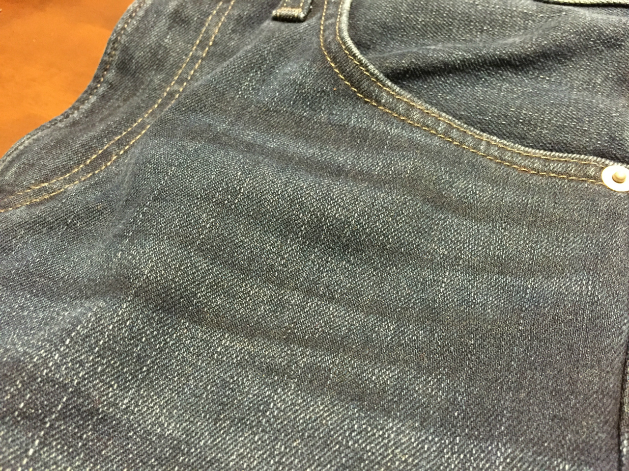 1212-201604_UNIQLO MADE IN USA JEANS 03