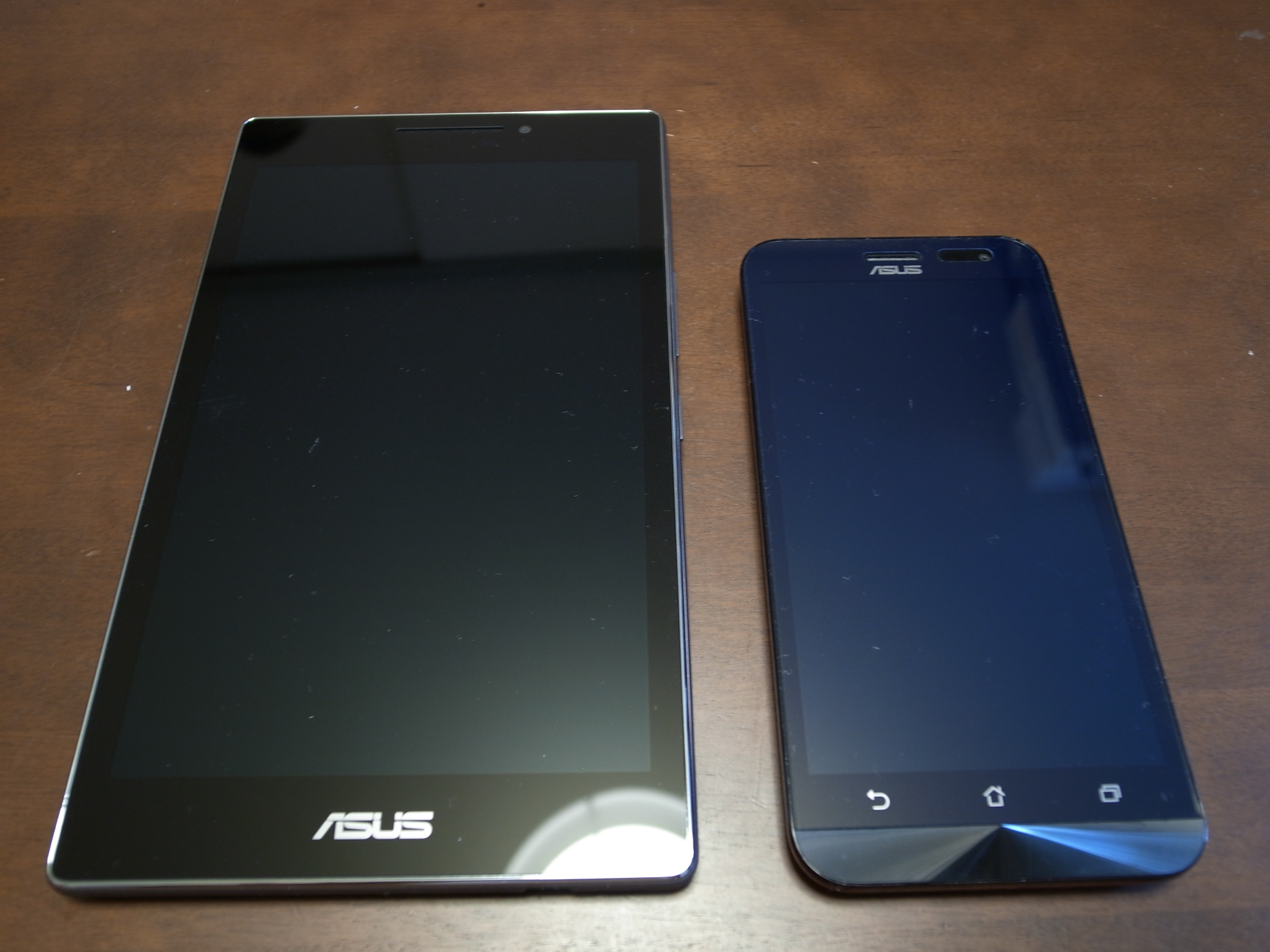 1005-201508_ASUS ZenPad Z370C 08