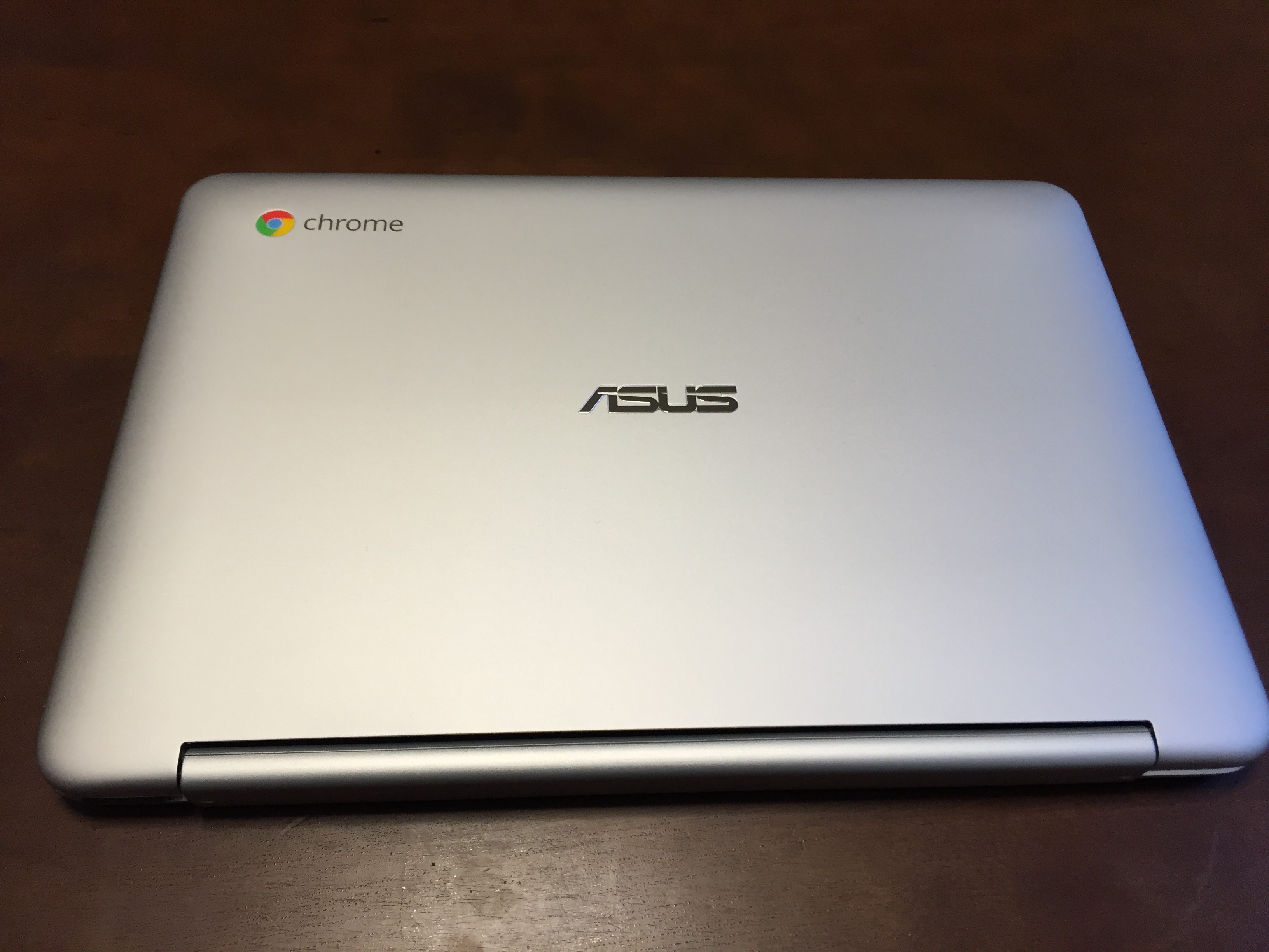 1040-201510_ASUS Chromebook Flip C100PA 01