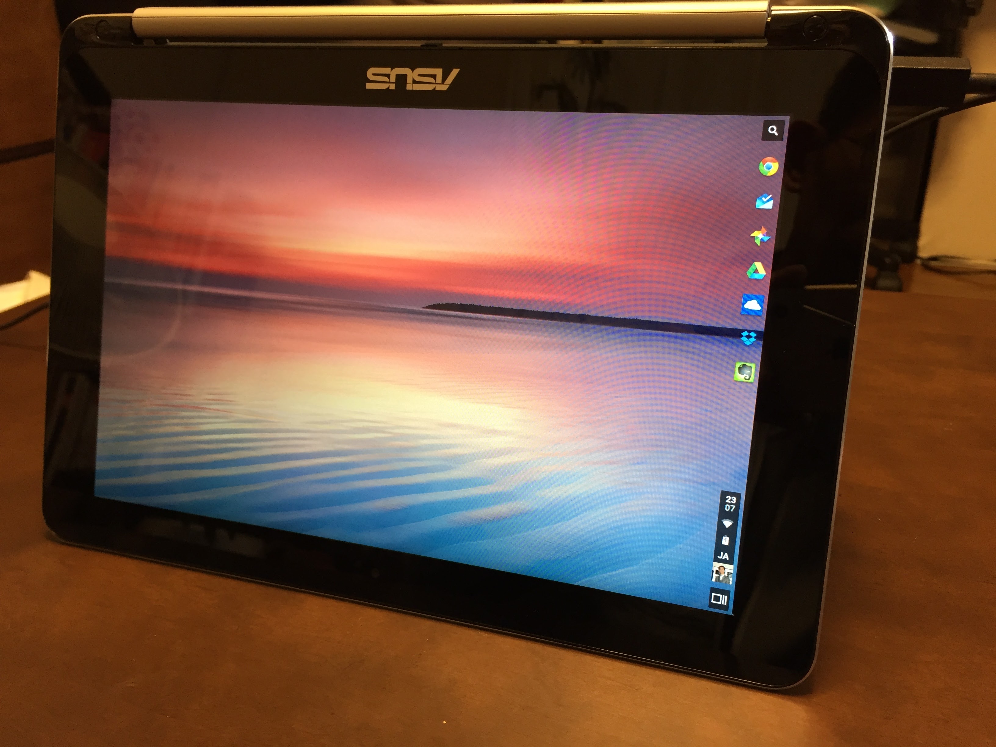 1042-201510_ASUS Chromebook Flip C100PA 4 style 08