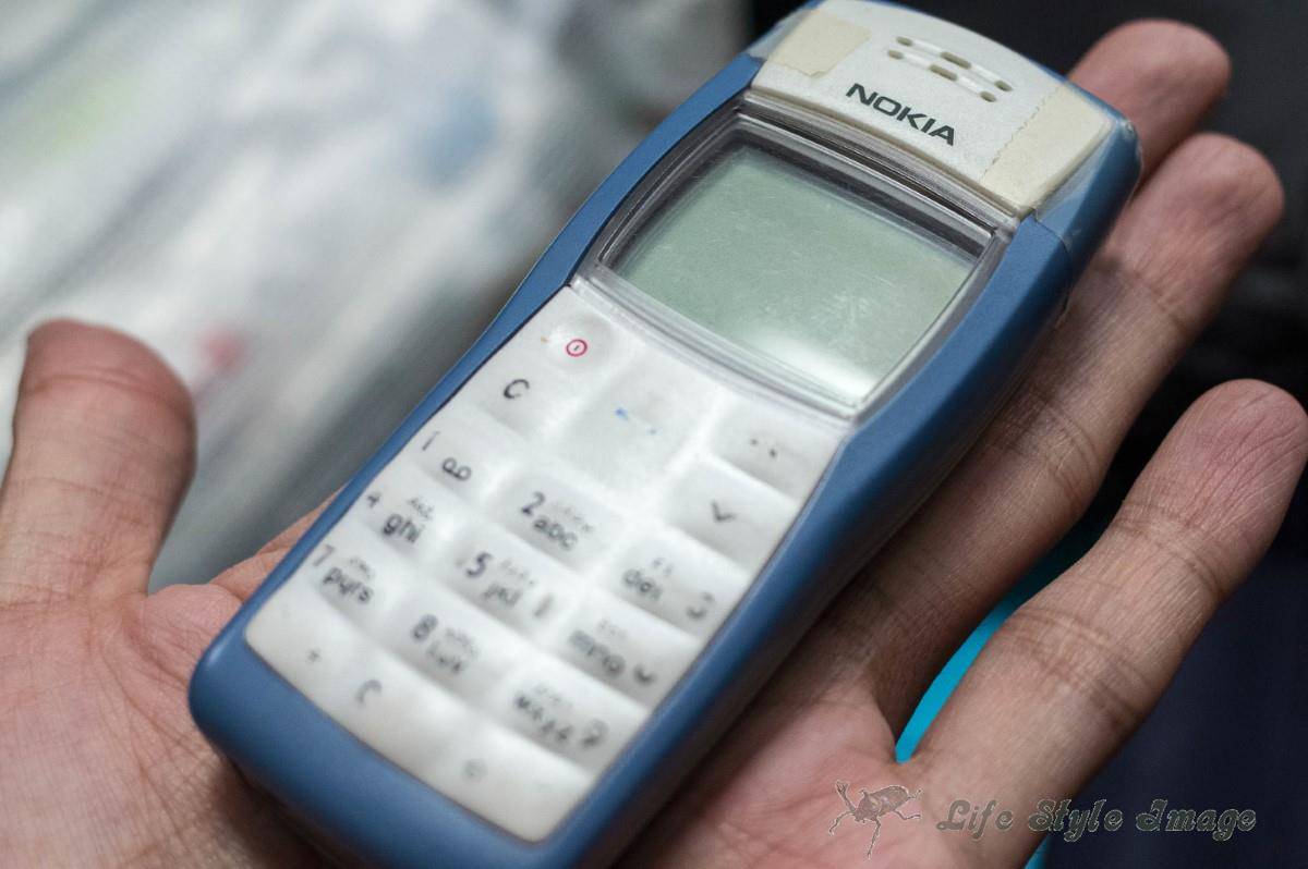 NOKIAの携帯電話。